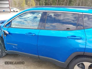 2017 Jeep Compass Latitude z VIN 3C4NJCBB4HT668787, wystawiony jako IAAI lot #41341341 z przebiegiem 86 026 mil mil oraz . Historia ofert i sprzedaży dostępna na DreamBid. Obrazek 15.