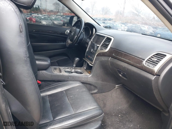 2011 Jeep Grand Cherokee Laredo with VIN 1J4RR4GG7BC721483, listed as a IAAI auction lot 41810180 with 181,558 mi miles. Bid and sale history available at carsss.com. Image 5.