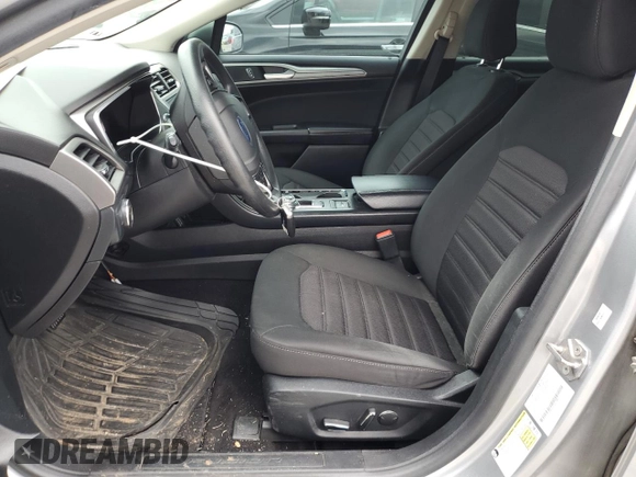 2020 Ford Fusion SE with VIN 3FA6P0HDXLR113882, listed as a Copart auction lot 57677215 with 104,459 mi miles and Salvage title. Bid and sale history available at DreamBid. Image 7.