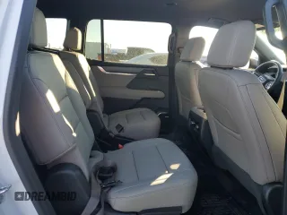 2024 GMC Acadia FWD Elevation z VIN 1GKENKKSXRJ236474, wystawiony jako Copart lot #88507295 z przebiegiem 4 850 mil mil oraz Szkoda całkowita • Salvage title. Historia ofert i sprzedaży dostępna na DreamBid. Obrazek 11.