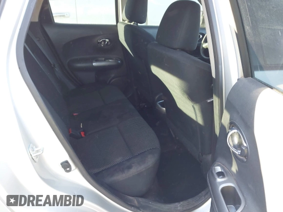 2016 Nissan Juke S with VIN JN8AF5MR6GT607994, listed as a IAAI auction lot 41073937 with 103,371 mi miles. Bid and sale history available at carsss.com. Image 8.