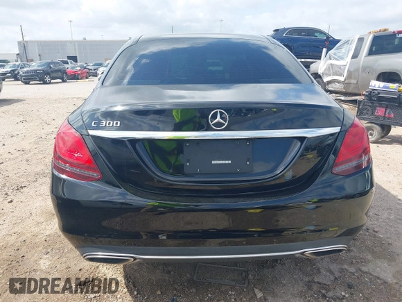 2020 Mercedes-Benz C 300 z VIN 55SWF8DB9LU325172, wystawiony jako IAAI lot #42287443 z przebiegiem 100 261 mil mil oraz . Historia ofert i sprzedaży dostępna na DreamBid. Obrazek 16.