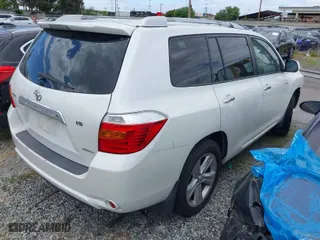 2008 Toyota Highlander Limited with VIN JTEES42A082101287, listed as a IAAI auction lot 41916511 with 165,935 mi miles. Bid and sale history available at carsss.com. Image 4.