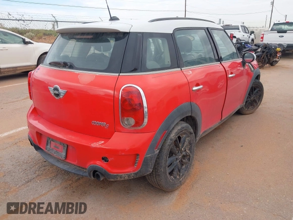2012 MINI Countryman S with VIN WMWZC3C53CWL84863, listed as a IAAI auction lot 42593807 with Not provided miles and . Bid and sale history available at DreamBid. Image 4.