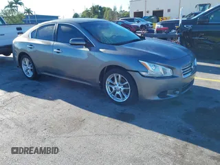 2014 Nissan Maxima SV z VIN 1N4AA5AP7EC452694, wystawiony jako IAAI lot #41828538 z przebiegiem 162 341 mil mil oraz . Historia ofert i sprzedaży dostępna na DreamBid. Obrazek 1.