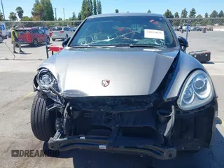 2014 Porsche Cayenne S с VIN WP1AB2A29ELA55755, выставлен на аукционе IAAI как лот 42653023 с пробегом 119 560 миль миль и . История ставок и продаж доступна на DreamBid. Изображение 6.