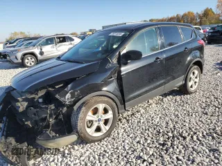 2016 Ford Escape SE z VIN 1FMCU9G93GUB16396, wystawiony jako Copart lot #75874934 z przebiegiem 135 793 mil mil oraz Czysty tytuł • Clean title. Historia ofert i sprzedaży dostępna na DreamBid. Obrazek 1.