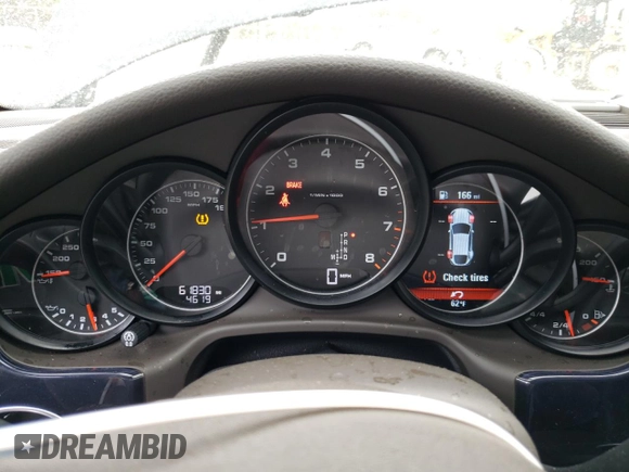 2016 Porsche Panamera 4 with VIN WP0AA2A77GL001213, listed as a Copart auction lot 46805985 with 61,830 mi miles and Salvage Title. Bid and sale history available at DreamBid. Image 9.