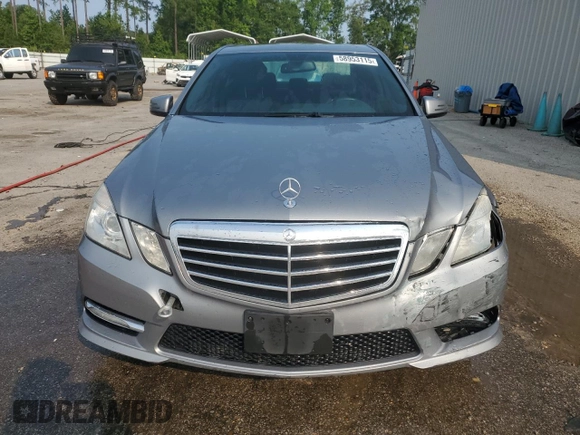 2012 Mercedes-Benz E 350 Luxury with VIN WDDHF8JBXCA545918, listed as a Copart auction lot 58953115 with 220,307 mi miles and Salvage title. Bid and sale history available at DreamBid. Image 5.