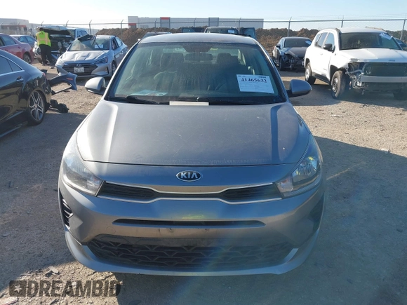 2021 Kia Rio LX with VIN 3KPA24AD8ME377938, listed as a IAAI auction lot 41465632 with 62,964 mi miles. Bid and sale history available at carsss.com. Image 12.