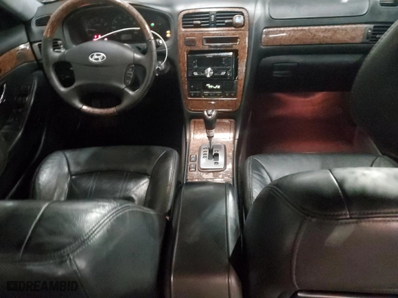 2005 Hyundai XG350 with VIN KMHFU45E05A420459, listed as a Copart auction lot 85976864 with 93,068 mi miles and Salvage Title. Bid and sale history available at carsss.com. Image 8.
