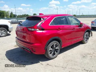 2024 Mitsubishi Eclipse Cross SE z VIN JA4ATWAA4RZ008031, wystawiony jako IAAI lot #42791982 z przebiegiem 21 788 mil mil oraz . Historia ofert i sprzedaży dostępna na DreamBid. Obrazek 4.