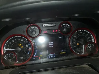 2016 Ram 1500 Rebel z VIN 1C6RR7YT2GS416206, wystawiony jako Copart lot #49328655 z przebiegiem 169 997 mil mil oraz Tytuł czysty. Historia ofert i sprzedaży dostępna na DreamBid. Obrazek 9.