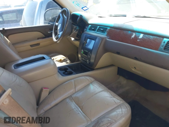 2007 GMC Yukon SLT with VIN 1GKFC13J37R387004, listed as a IAAI auction lot 41583852 with 246,511 mi miles. Bid and sale history available at carsss.com. Image 5.
