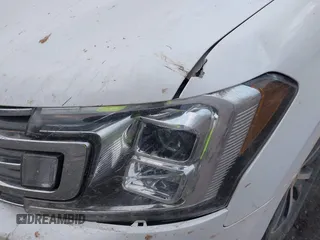 2019 Ford Expedition Max XLT с VIN 1FMJK1JT1KEA62487, выставлен на аукционе IAAI как лот 41048665 с пробегом 133 411 миль миль и . История ставок и продаж доступна на DreamBid. Изображение 21.