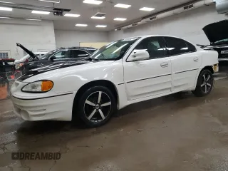 2004 Pontiac Grand Am GT with VIN 1G2NW52E34C149893, listed as a Copart auction lot 88994545 with 177,873 mi miles and Clean Title. Bid and sale history available at carsss.com. Image 1.