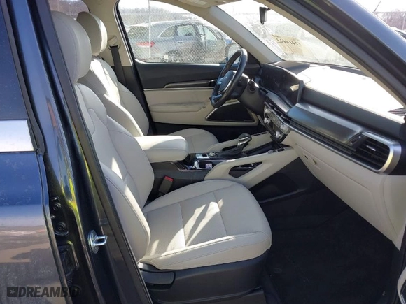 2023 Kia Telluride S with VIN 5XYP6DGC7PG331117, listed as a IAAI auction lot 41414413 with 35,870 mi miles. Bid and sale history available at carsss.com. Image 5.