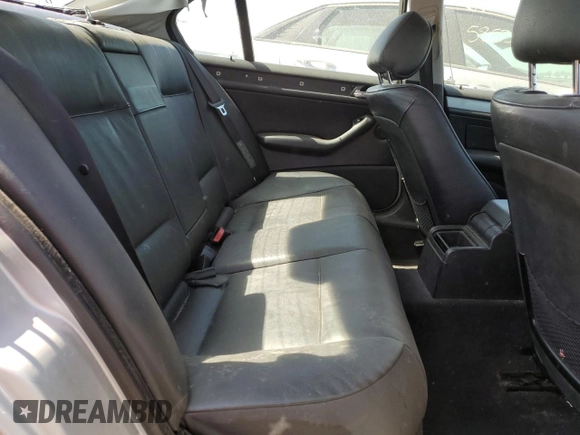 2004 BMW 3 Series 325xi with VIN WBAEU33404PM60151, listed as a Copart auction lot 57120235 with 116,859 mi miles and Salvage title. Bid and sale history available at DreamBid. Image 10.