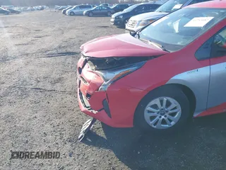 2018 Toyota Prius Two with VIN JTDKBRFUXJ3592766, listed as a IAAI auction lot 41753682 with 125,662 mi miles. Bid and sale history available at carsss.com. Image 6.