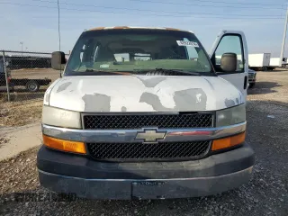 2006 Chevrolet Express Passenger with VIN 1GAHG39U461274433, listed as a Copart auction lot 82622414 with 206,975 mi miles and Clean title. Bid and sale history available at DreamBid. Image 5.