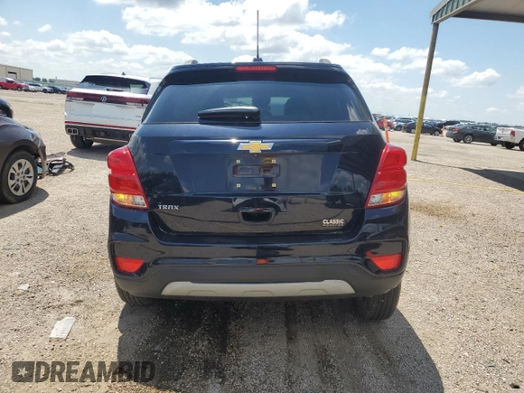 2022 Chevrolet Trax LT z VIN KL7CJLSM0NB546706, wystawiony jako Copart lot #55699805 z przebiegiem 7 010 mil mil oraz Czysty tytuł • Clean title. Historia ofert i sprzedaży dostępna na DreamBid. Obrazek 6.