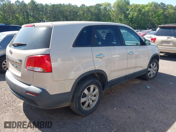 2011 Kia Sorento LX with VIN 5XYKT3A13BG035413, listed as a IAAI auction lot 41951657 with 237,119 mi miles. Bid and sale history available at carsss.com. Image 4.