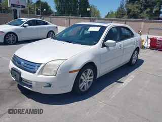 2009 Ford Fusion SEL with VIN 3FAHP08169R201450, listed as a IAAI auction lot 42200704 with 202,576 mi miles and . Bid and sale history available at carsss.com. Image 2.