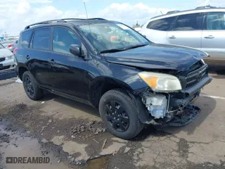 2007 Toyota RAV4 with VIN JTMZD33V176033066, listed as a IAAI auction lot 41933921 with 209,514 mi miles. Bid and sale history available at carsss.com. Image 1.