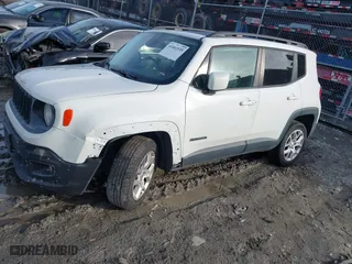 2015 Jeep Renegade Latitude with VIN ZACCJBBT8FPC25492, listed as a IAAI auction lot 41461535 with 113,185 mi miles. Bid and sale history available at carsss.com. Image 17.