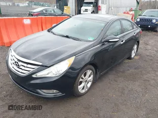 2011 Hyundai Sonata SE with VIN 5NPEC4AC7BH132191, listed as a IAAI auction lot 42027287 with 152,418 mi miles. Bid and sale history available at carsss.com. Image 2.