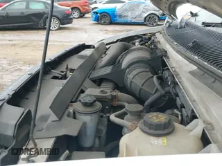 2011 Ford Econoline Cargo Commercial с VIN 1FTNS2EW2BDB24727, выставлен на аукционе IAAI как лот 41256502 с пробегом 280 981 миль миль и . История ставок и продаж доступна на DreamBid. Изображение 19.