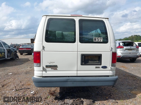 2011 Ford Econoline Passenger XL с VIN 1FBSS3BL1BDA42365, выставлен на аукционе IAAI как лот 41910928 с пробегом 158 826 миль миль и . История ставок и продаж доступна на DreamBid. Изображение 17.