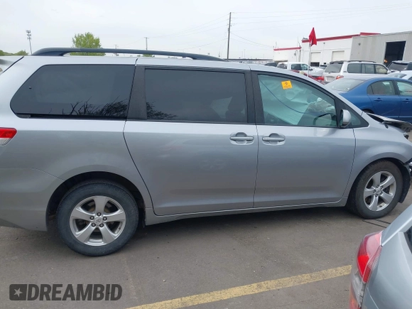 2011 Toyota Sienna LE AAS with VIN 5TDKK3DC9BS018960, listed as a IAAI auction lot 42065855 with Not Provided miles and . Bid and sale history available at DreamBid. Image 14.
