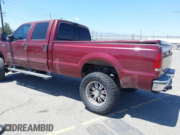 2006 Ford F-250 XL z VIN 1FTSW21PX6EB11939, wystawiony jako IAAI lot #42272711 z przebiegiem 190 835 mil mil oraz . Historia ofert i sprzedaży dostępna na DreamBid. Obrazek 3.