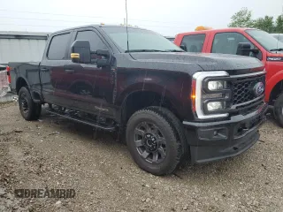 2024 Ford F-350 XL with VIN 1FT8W3BT2REE03102, listed as a Copart auction lot 54721015 with 220 mi miles and Salvage title. Bid and sale history available at DreamBid. Image 4.