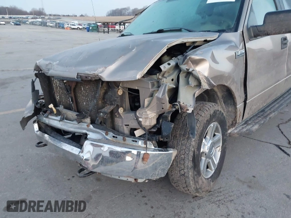 2005 Ford F-150 XLT with VIN 1FTPW14565KB71646, listed as a IAAI auction lot 41772005 with 180,735 mi miles. Bid and sale history available at carsss.com. Image 6.