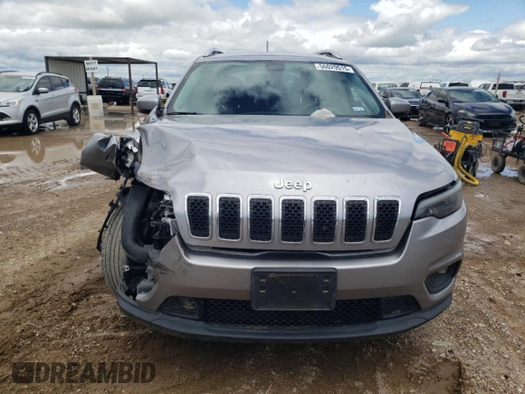2019 Jeep Cherokee Latitude Plus z VIN 1C4PJMLX5KD331230, wystawiony jako Copart lot #56029515 z przebiegiem 84 912 mil mil oraz Szkoda całkowita • Salvage title. Historia ofert i sprzedaży dostępna na DreamBid. Obrazek 5.