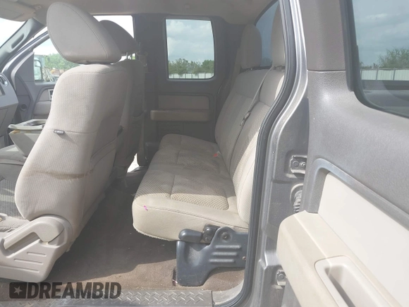 2010 Ford F-150 XL with VIN 1FTEX1E88AFC01388, listed as a IAAI auction lot 41944920 with 257,024 mi miles. Bid and sale history available at carsss.com. Image 8.