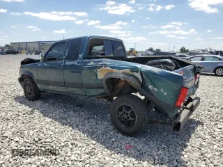 1995 Dodge Dakota z VIN 1B7GL23Y2SS377844, wystawiony jako Copart lot #53069825 z przebiegiem 168 777 mil mil oraz Szkody całkowita. Historia ofert i sprzedaży dostępna na DreamBid. Obrazek 2.