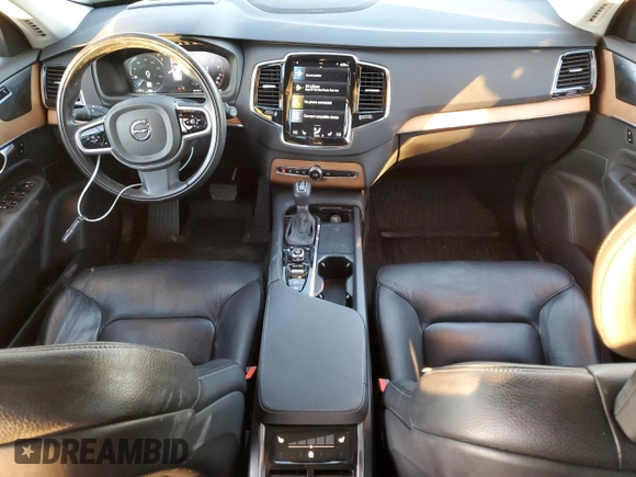2021 Volvo XC90 Momentum with VIN YV4A221K1M1671698, listed as a Copart auction lot 88785265 with 43,751 mi miles and Salvage Title. Bid and sale history available at carsss.com. Image 8.