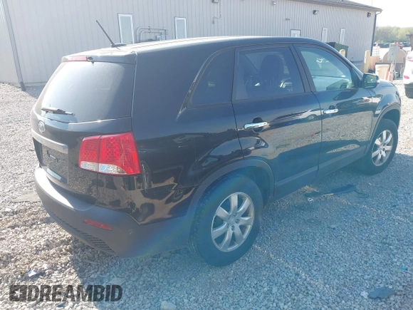 2011 Kia Sorento LX with VIN 5XYKT3A18BG007462, listed as a IAAI auction lot 42081727 with 183,594 mi miles and . Bid and sale history available at carsss.com. Image 4.