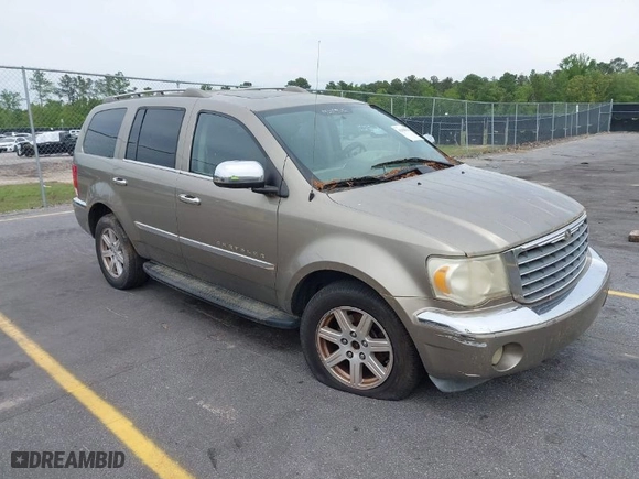 2007 Chrysler Aspen Limited with VIN 1A8HW58247F521999, listed as a IAAI auction lot 42028156 with 226,975 mi miles. Bid and sale history available at carsss.com. Image 1.