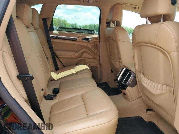 2013 Porsche Cayenne S Hybrid с VIN WP1AE2A2XDLA15786, выставлен на аукционе Copart как лот 56371085 с пробегом 96 322 миль миль и Чистый • Clean title. История ставок и продаж доступна на DreamBid. Изображение 10.