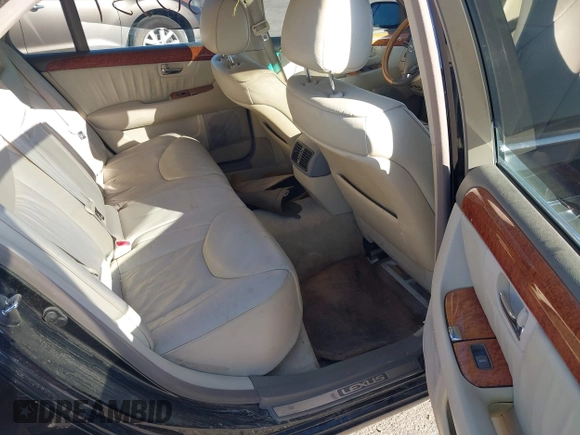 2001 Lexus LS 430 with VIN JTHBN30F710042861, listed as a IAAI auction lot 41895357 with Not Provided miles. Bid and sale history available at carsss.com. Image 8.