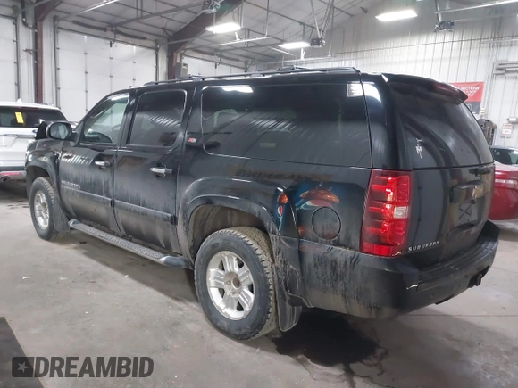2008 Chevrolet Suburban LTZ with VIN 3GNFK16328G191186, listed as a IAAI auction lot 42102717 with 185,236 mi miles and . Bid and sale history available at DreamBid. Image 3.