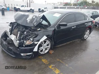 2013 Nissan Altima SV with VIN 1N4BL3AP1DC233215, listed as a IAAI auction lot 41770839 with Not Provided miles and . Bid and sale history available at DreamBid. Image 17.