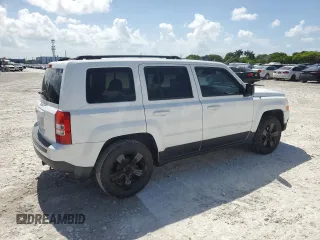 2014 Jeep Patriot Sport с VIN 1C4NJPBB3ED618228, выставлен на аукционе Copart как лот 61012585 с пробегом 111 171 миль миль и Списание • Salvage title. История ставок и продаж доступна на DreamBid. Изображение 3.