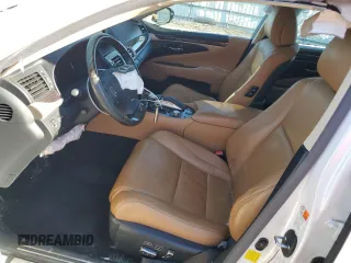 2016 Lexus LS 460 with VIN JTHCL5EF9G5026896, listed as a Copart auction lot 86105034 with 33,073 mi miles and Salvage title. Bid and sale history available at DreamBid. Image 7.