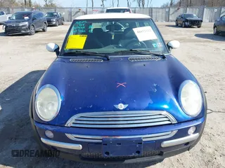 2002 MINI Hardtop with VIN WMWRC33482TC36492, listed as a IAAI auction lot 41633112 with 133,672 mi miles and . Bid and sale history available at DreamBid. Image 12.