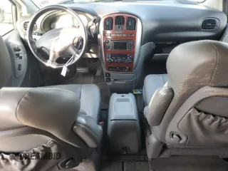 2007 Chrysler Town & Country LWB Limited with VIN 2A4GP64L17R125665, listed as a Copart auction lot 84934274 with 151,437 mi miles and Clean Title. Bid and sale history available at carsss.com. Image 8.